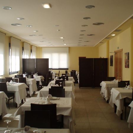 Hotel Villa De Andosilla Restoran fotoğraf