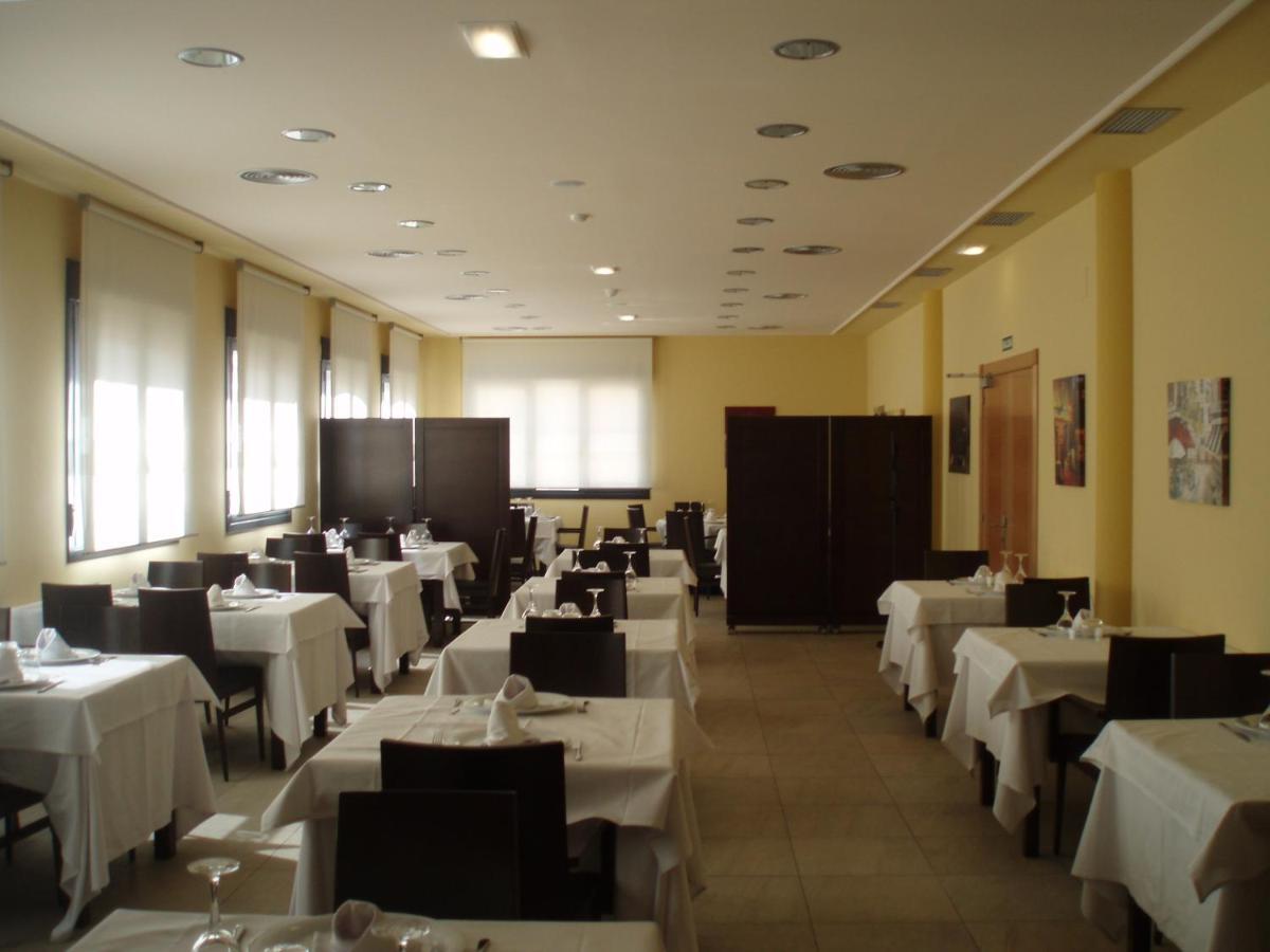 Hotel Villa De Andosilla Restoran fotoğraf